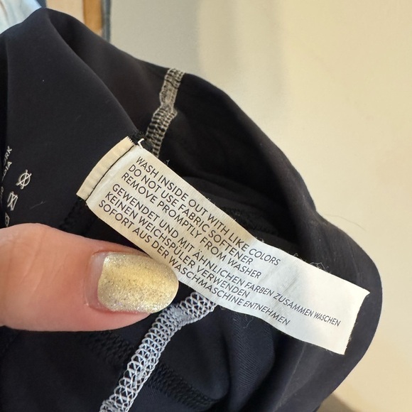 Peloton Move Mission Reflective Seam Legging Activewear Black - Picture 8 of 8